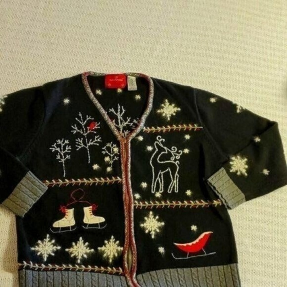 Northcrest Holiday Lodge Black Embroidered Full Zip Embellished LS‎ Sz M Sweater
